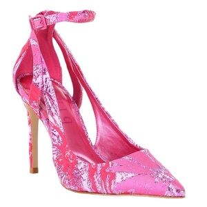 NWOB $89 Gianni Bini
Teagan Floral Brocade Cut-Out Ankle Strap Dress Pumps